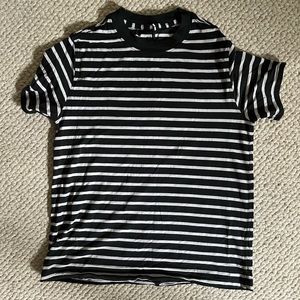 Black and white striped lululemon tshirt